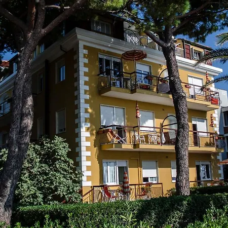 Lejlighedshotel Eucaliptus *