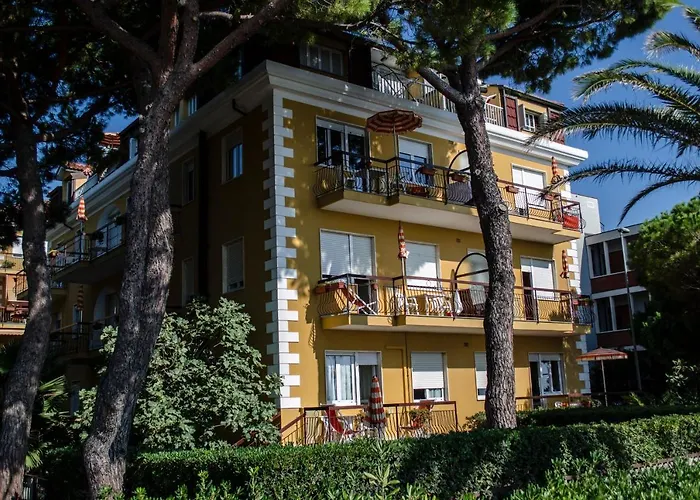 Lejlighedshotel Eucaliptus *