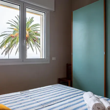 Eucaliptus מלון דירות