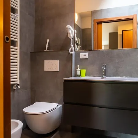 Eucaliptus מלון דירות Marina dʼAndora